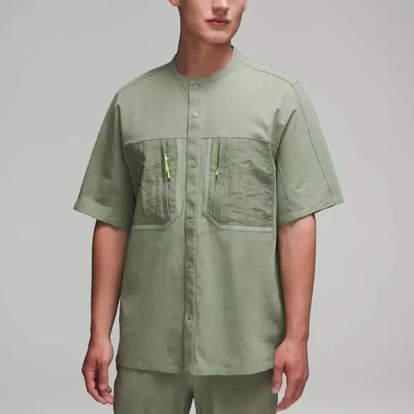 Lululemon Mens Water-Repellent Hiking Short Sleeve Shirt in Laurel green NWT - Picture 2 of 6